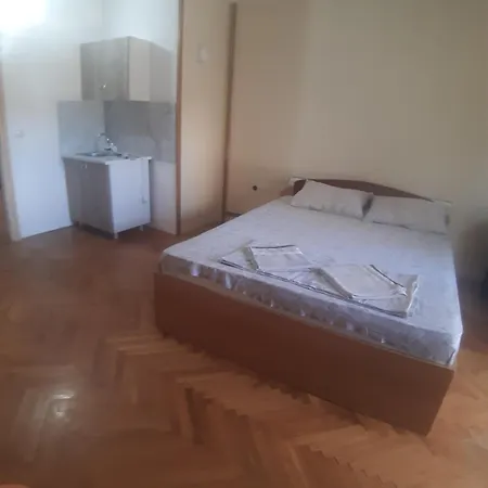 Stan Na Dan Iva 1 * Uzice