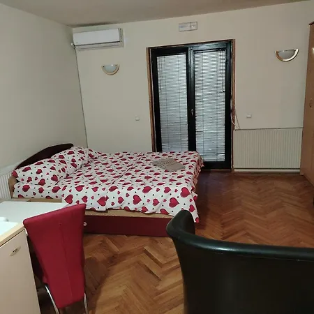 Stan Na Dan Iva 1 * Uzice